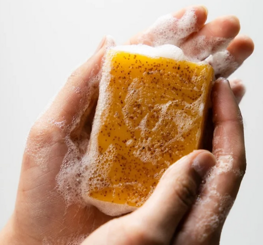 -- Kojic Acid بالكركم و Mavrik Beauty الصابونة الأصلية للتفتيح --